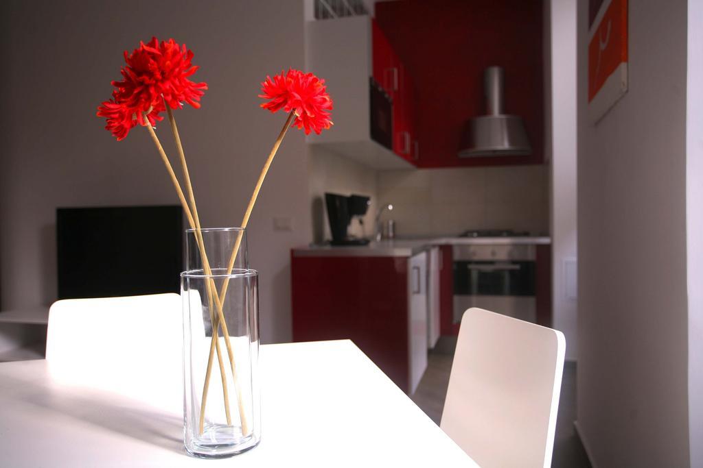 Red Flat In Rome Apartment Room photo